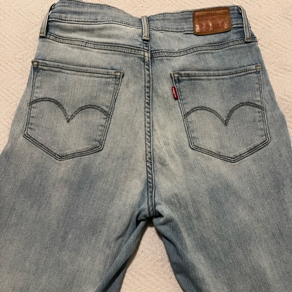 Levi’s 721 Jeans - Picture 5 of 7